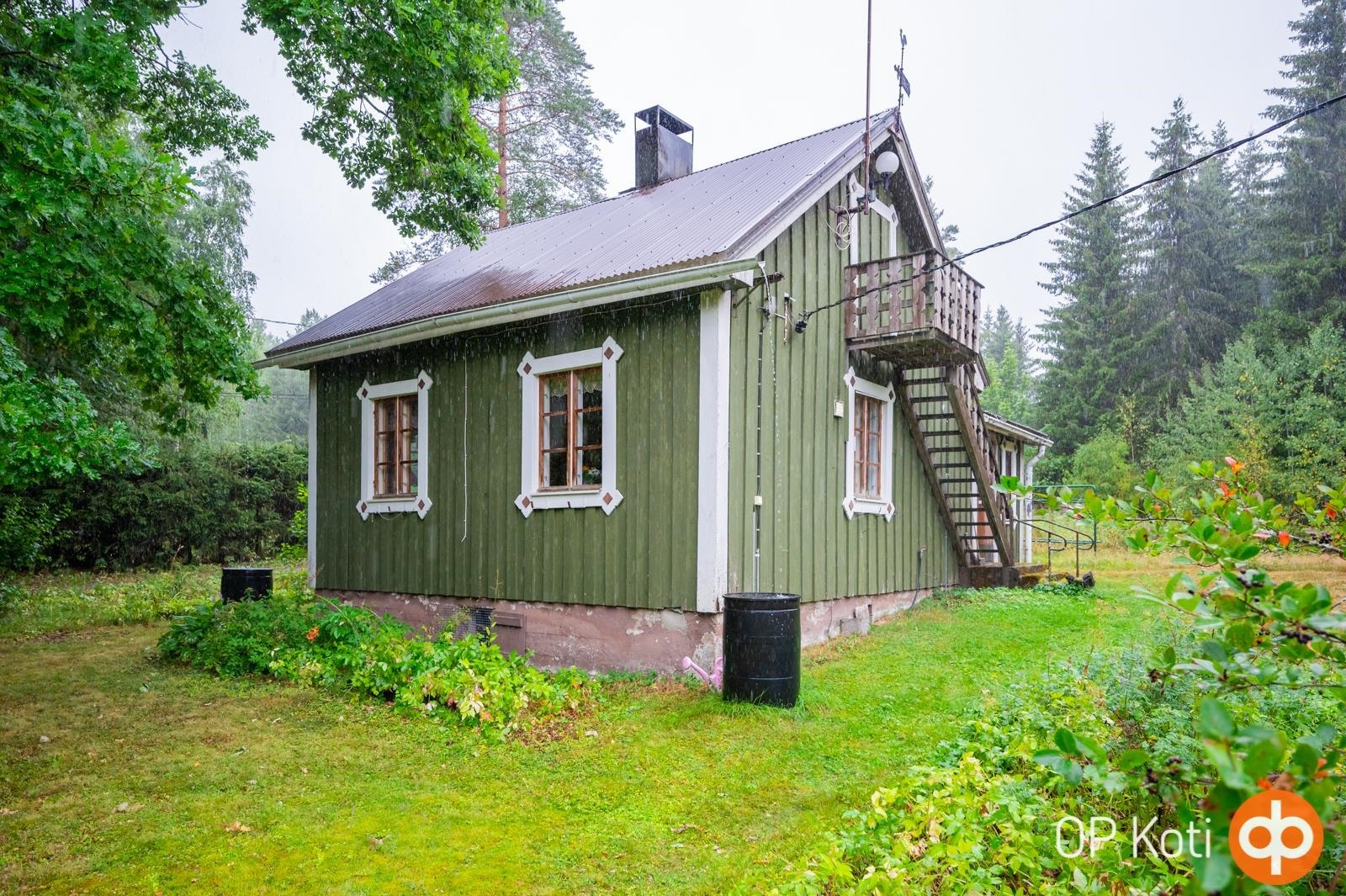 Julkisivu