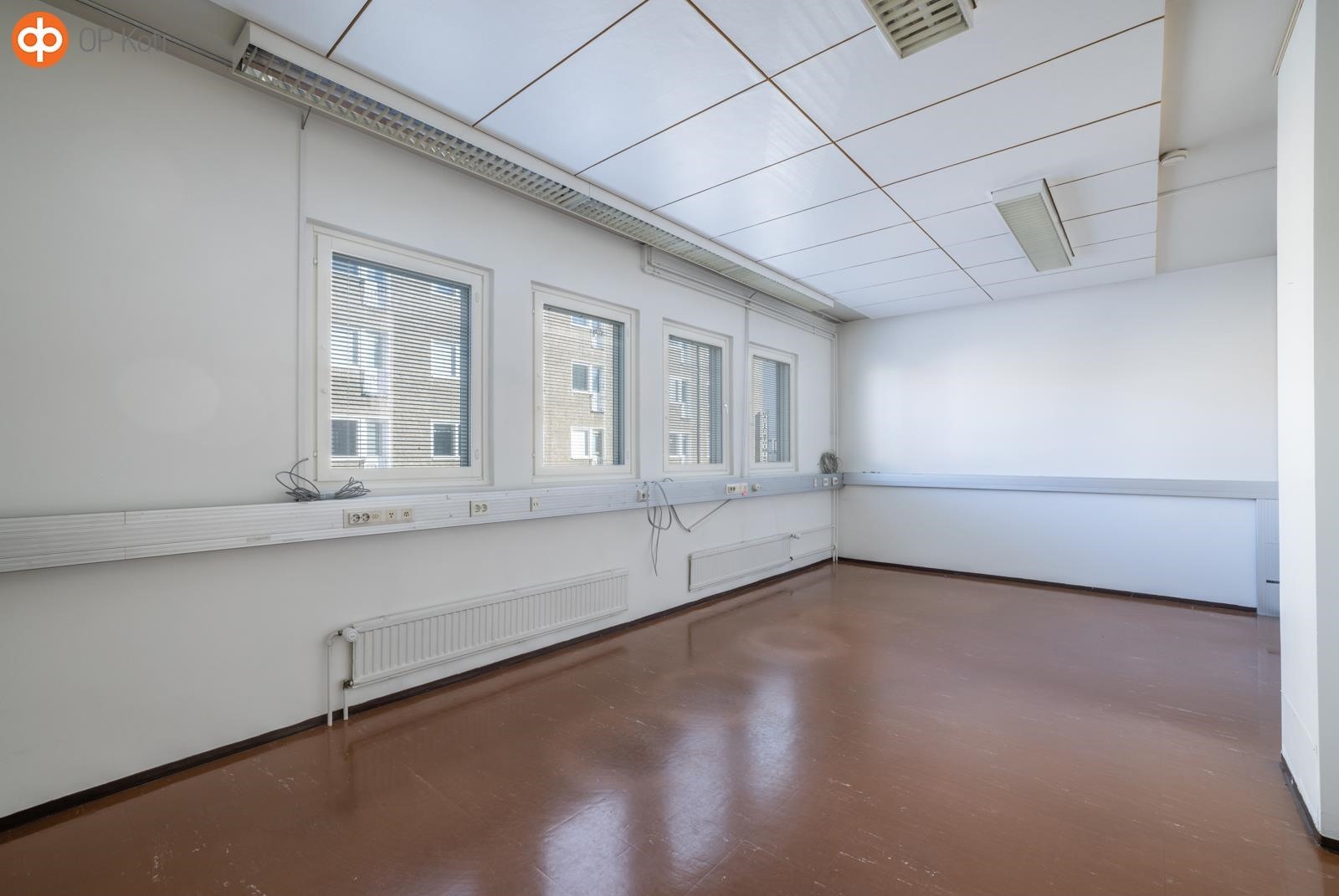 Jaettavissa oleva huone