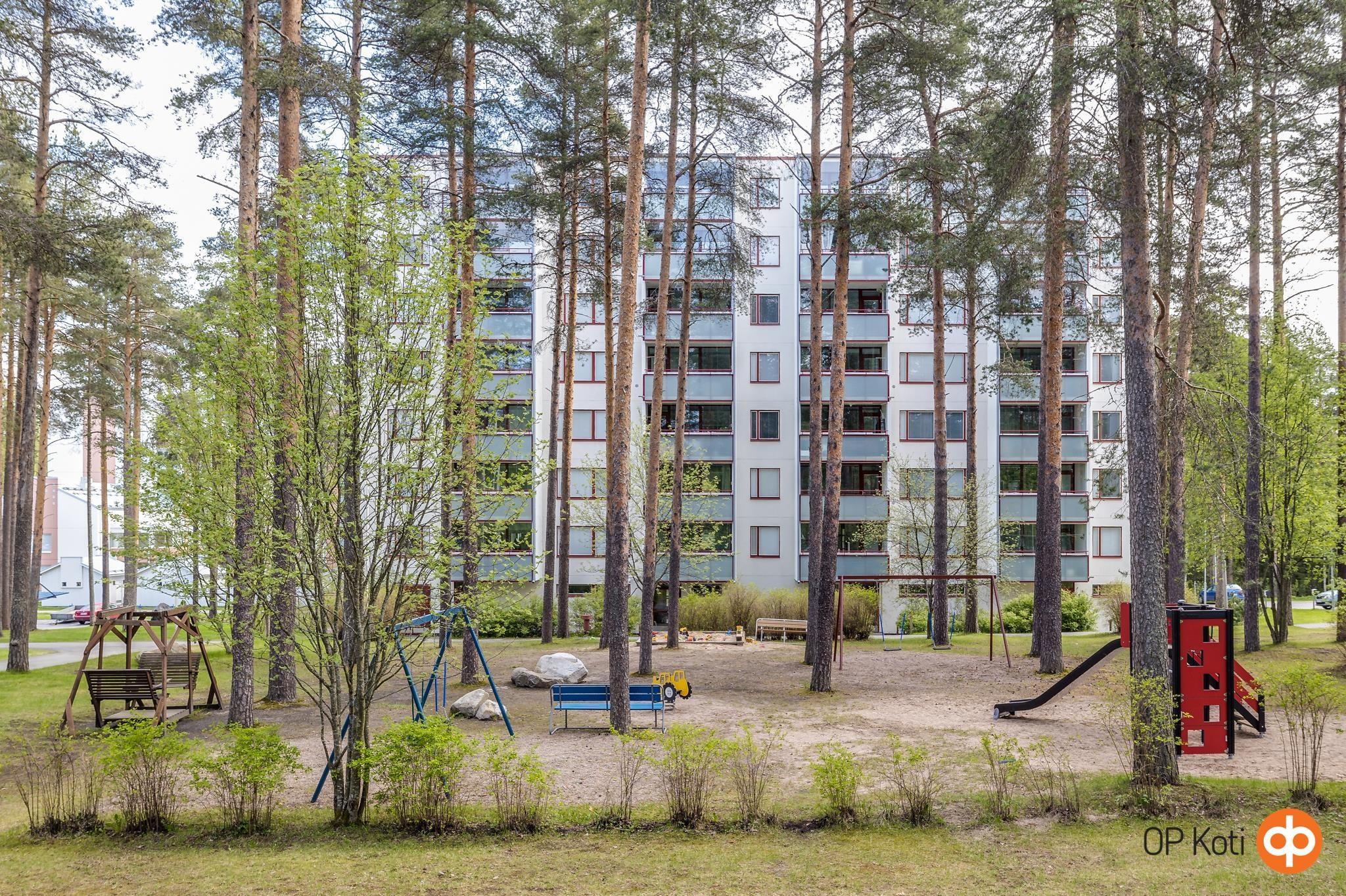 leikkipiha sisäpihalla