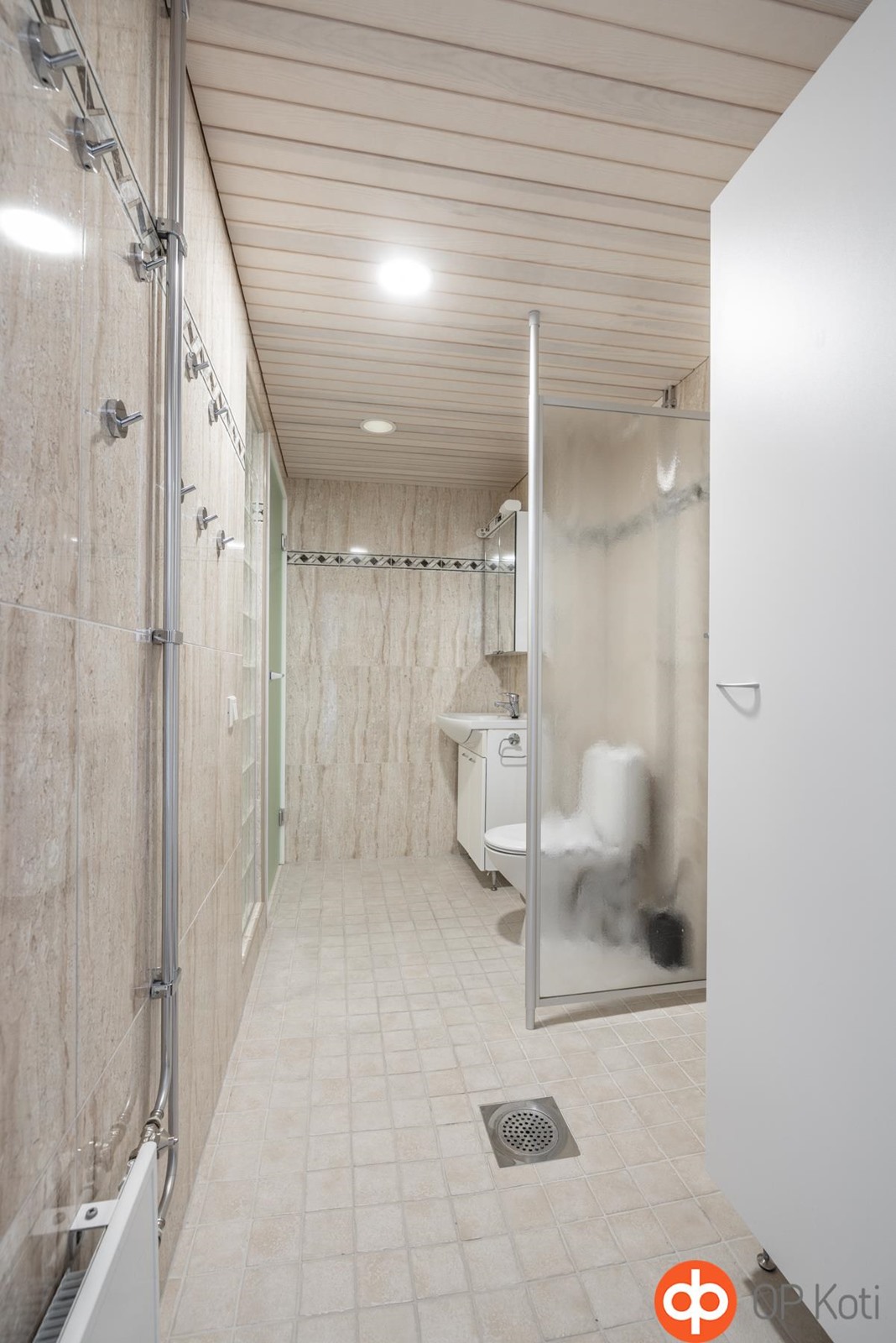 kodinhoitohuone ja wc