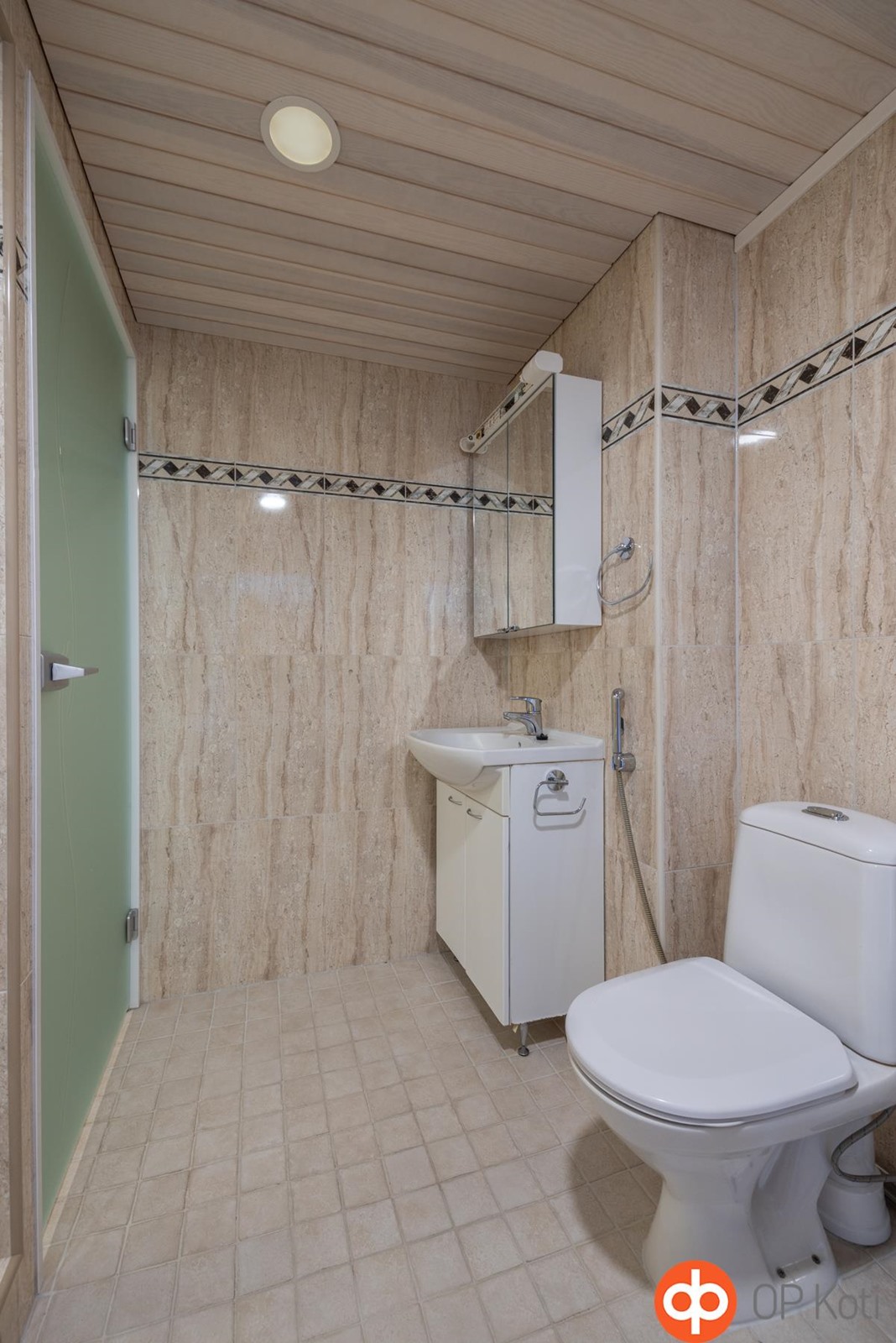 kodinhoitohuone ja wc