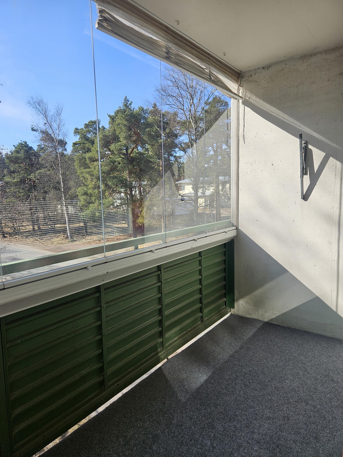 lasitettu parveke etelän puolella