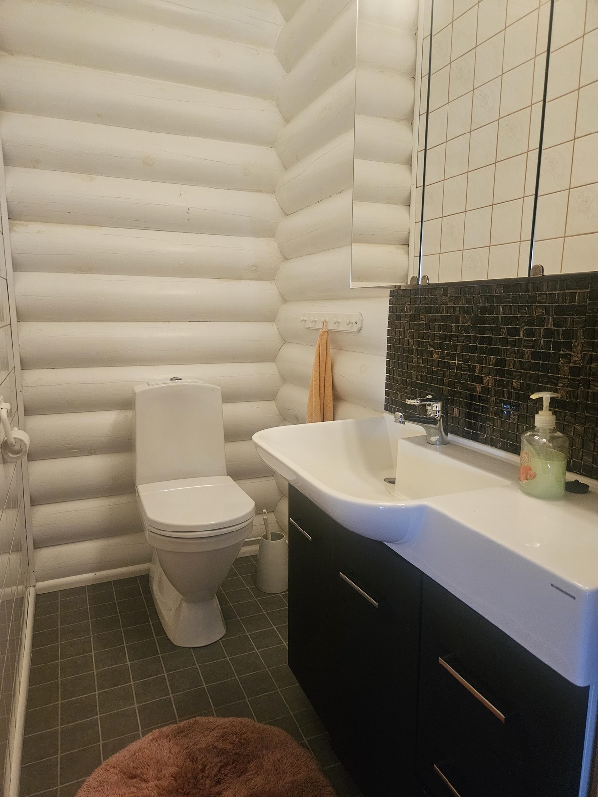 yläkerran wc