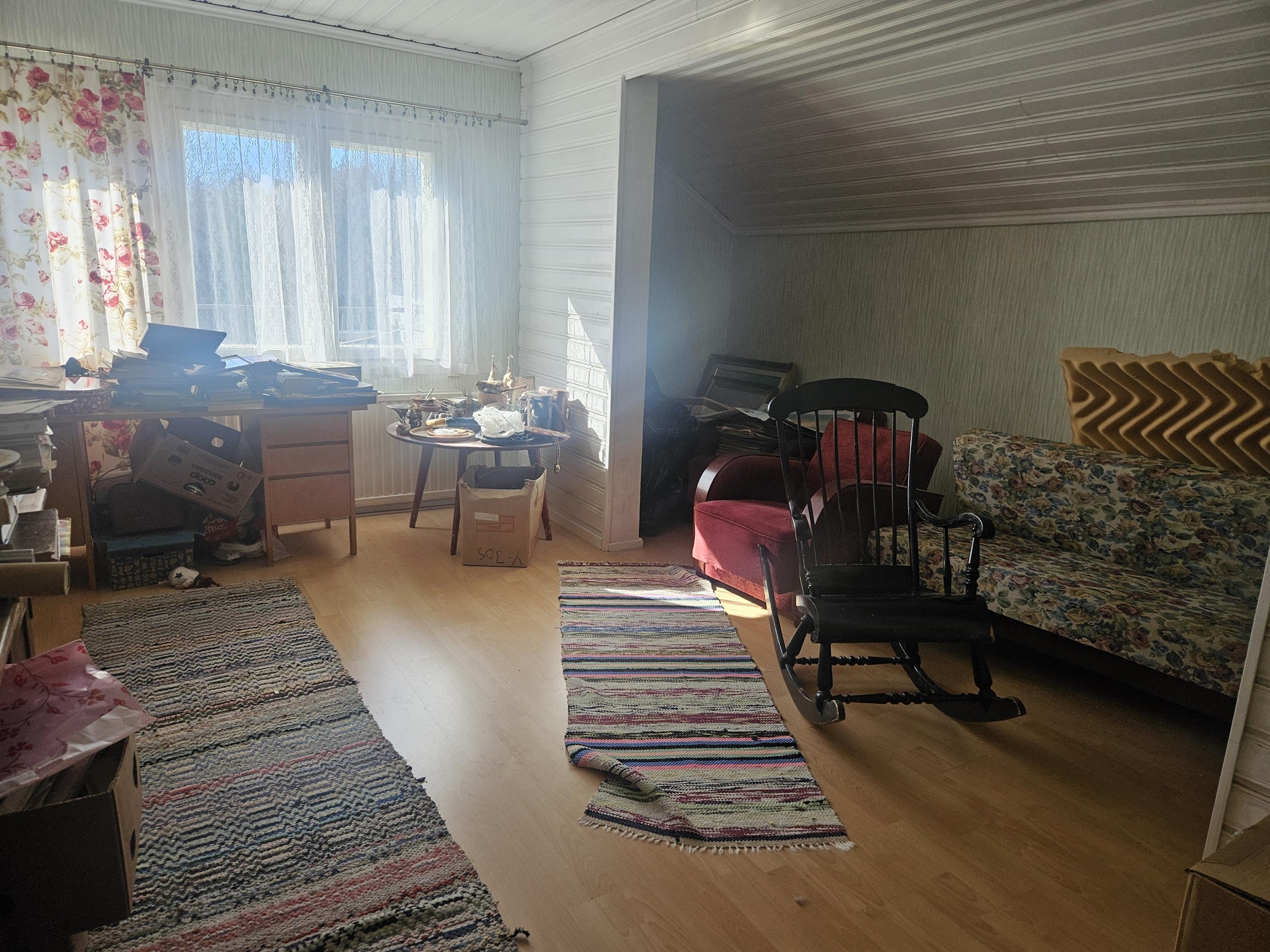 makuuhuone 2 yläkerrassa