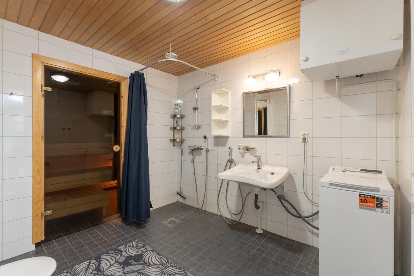 Badrum-WC-Kylpyhuone