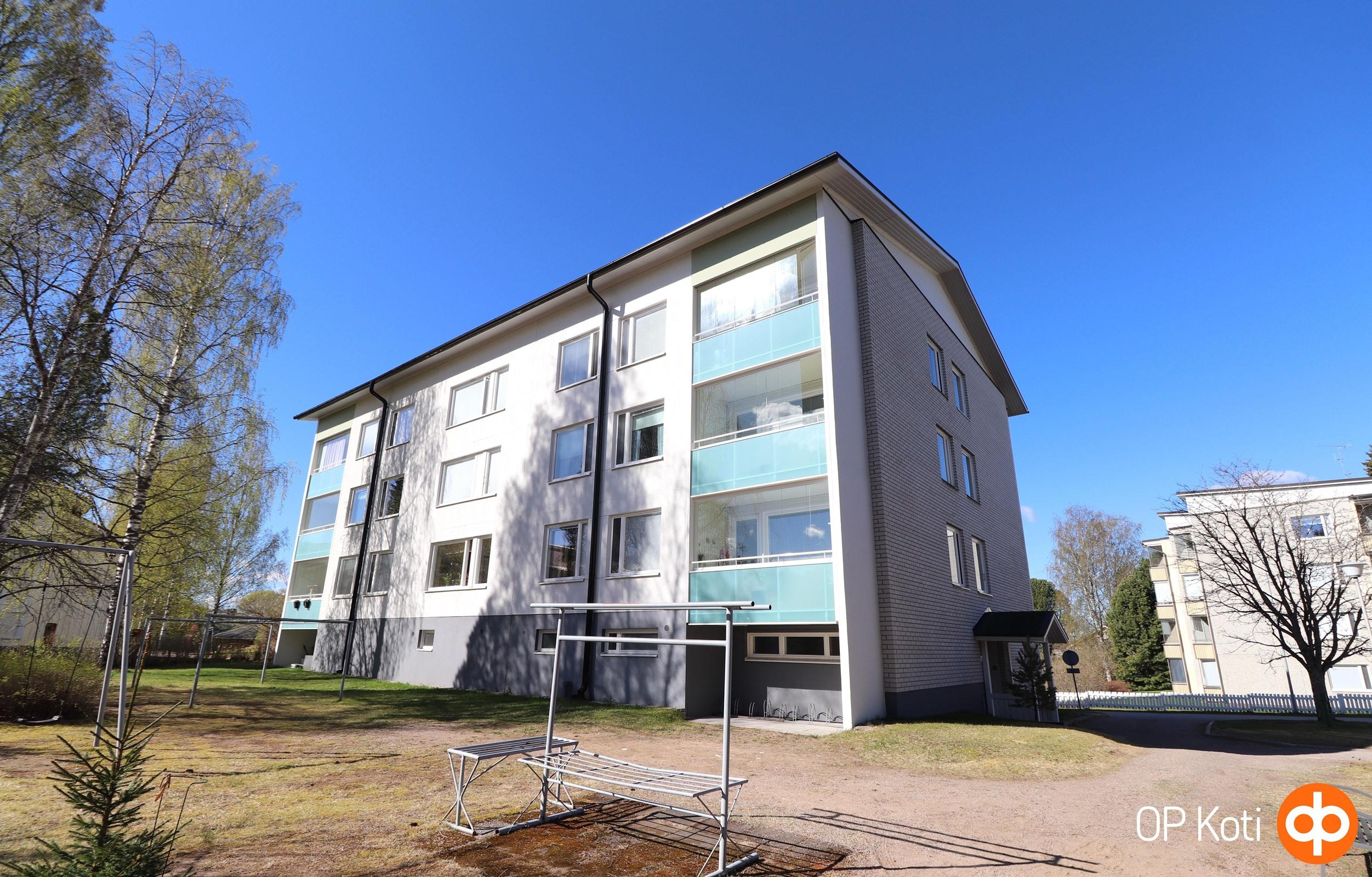 Julkisivu