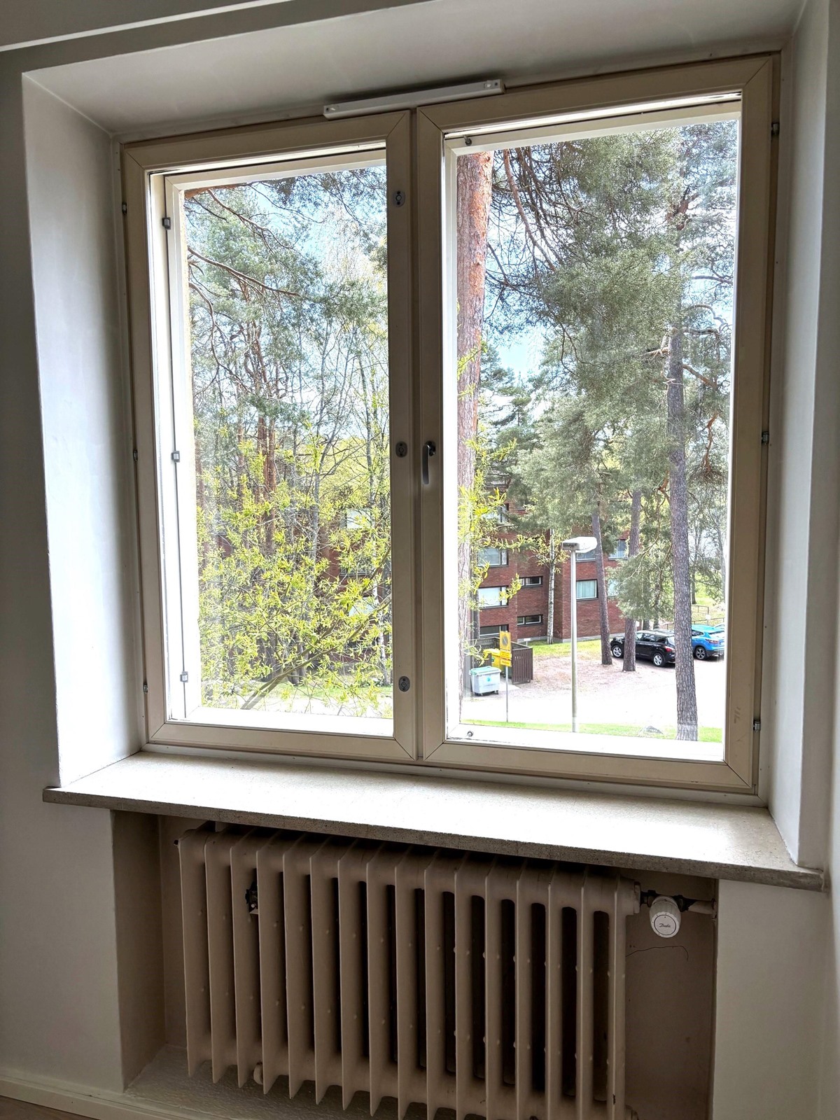 leveät ikkunalaudat