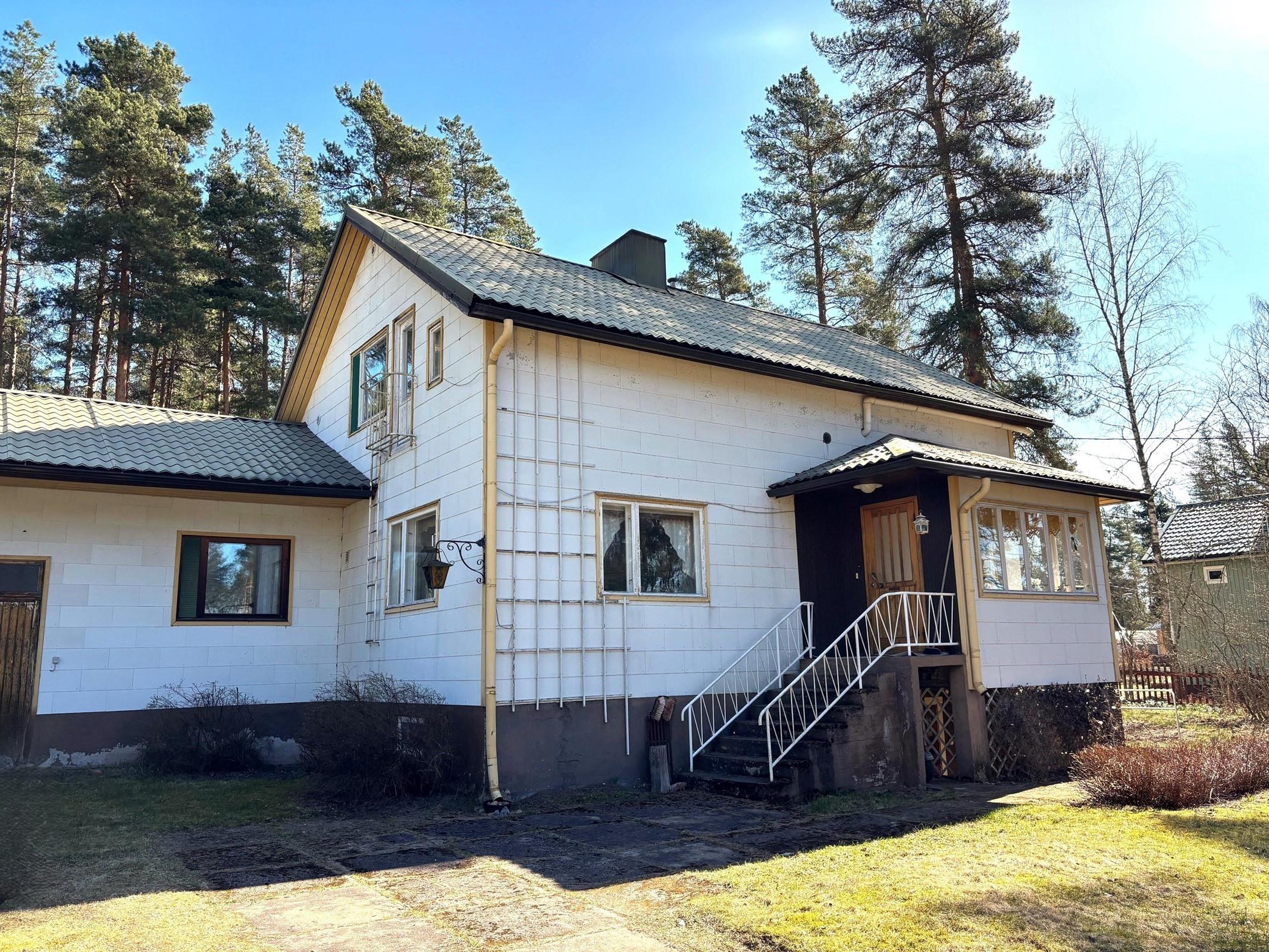 julkisivu