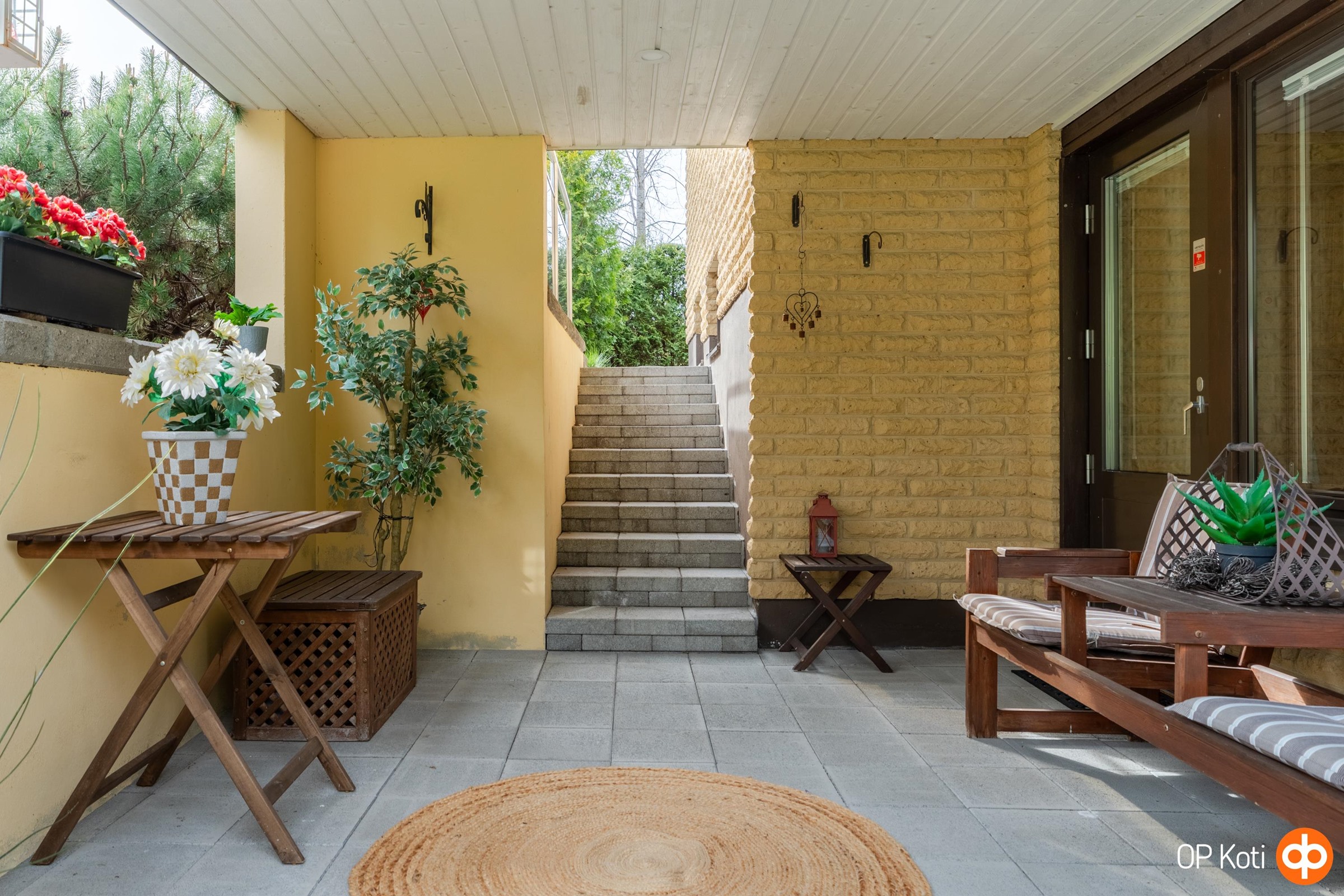 Alakerran patio