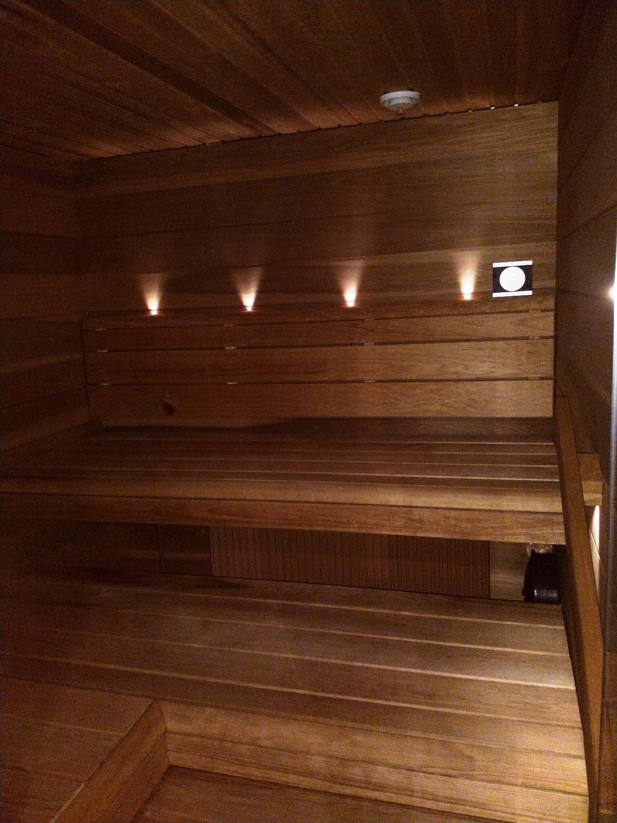 yhtiön sauna ja pesutilat