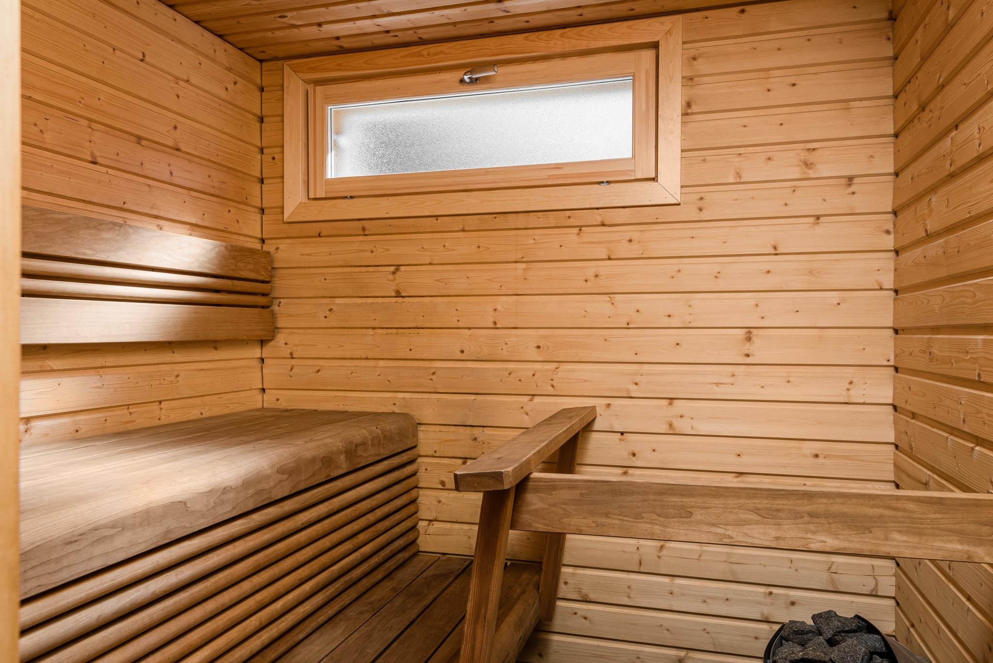 sauna/alustassa