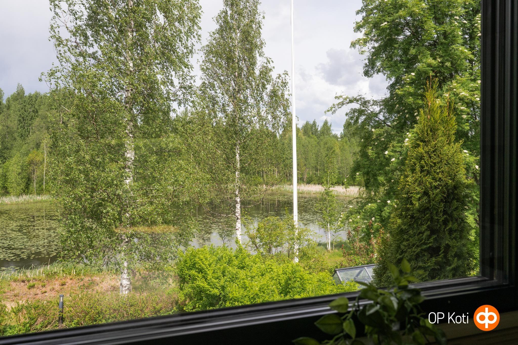 näkymä keittiöstä