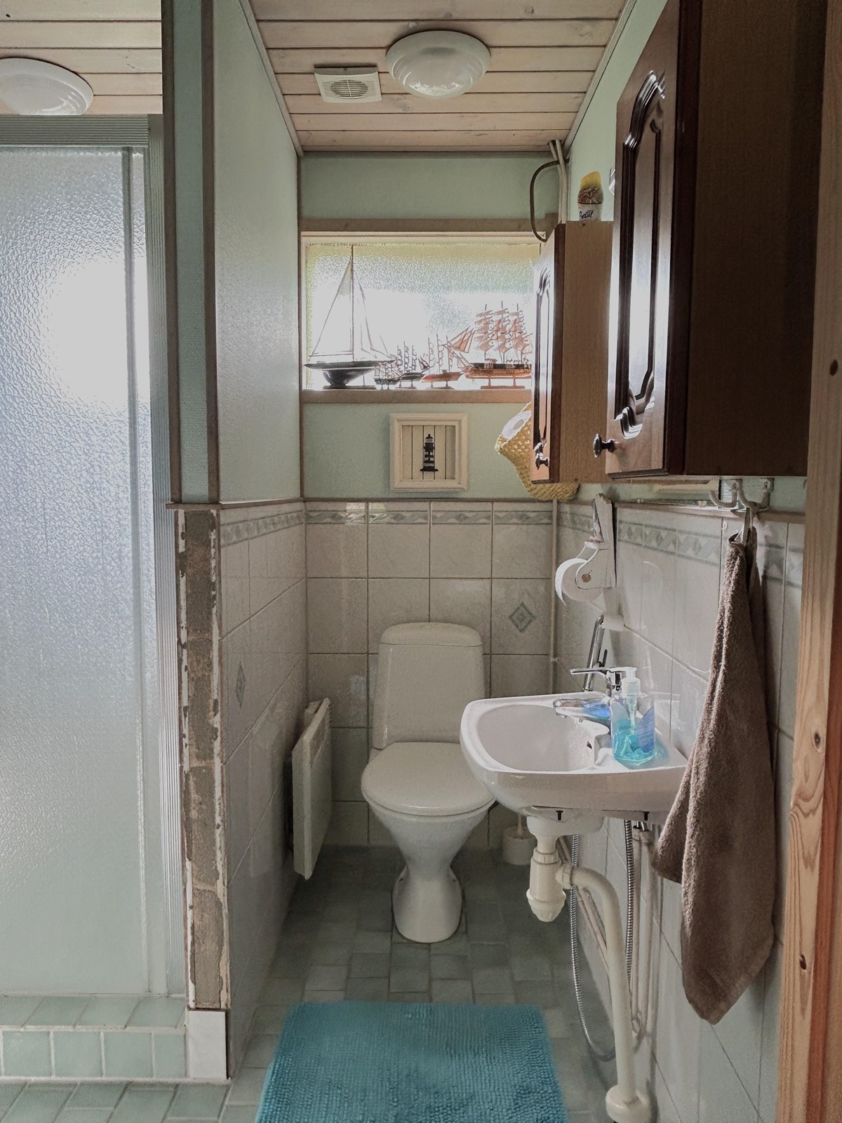Kylpytilassa wc