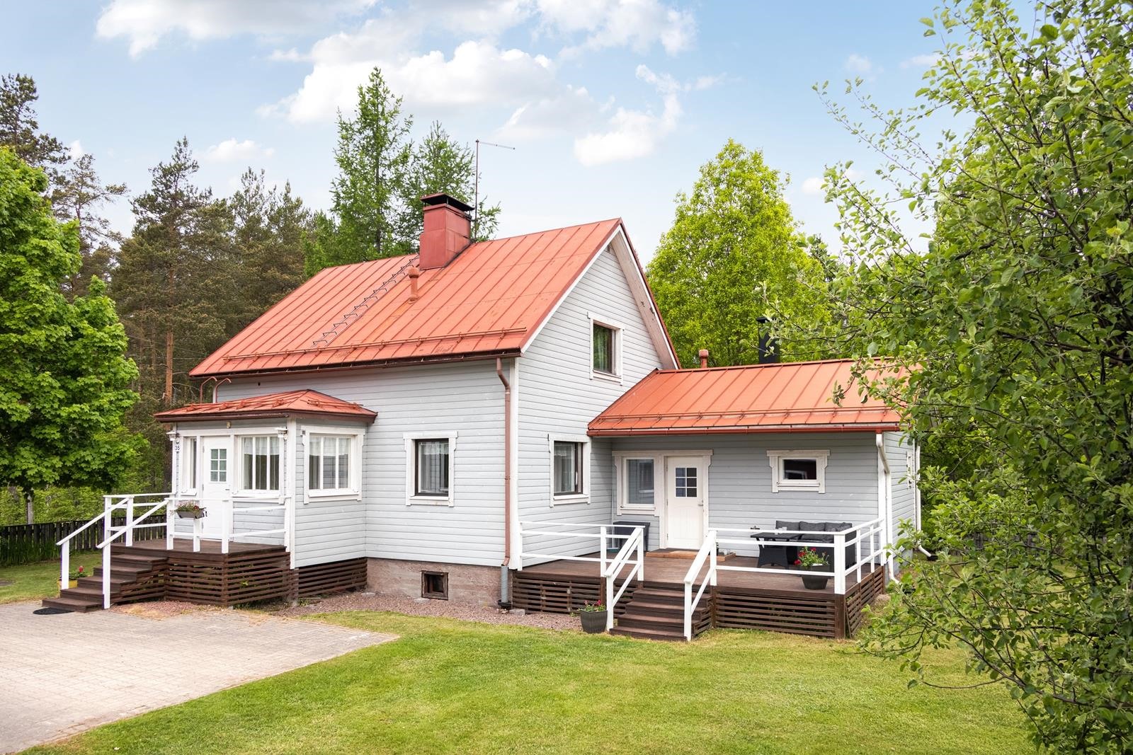 julkisivu
