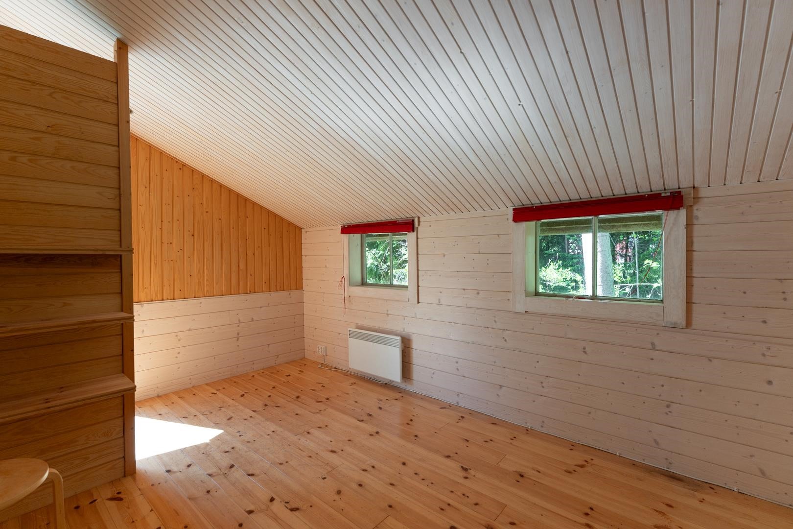 Sommarrum / Kesähuone