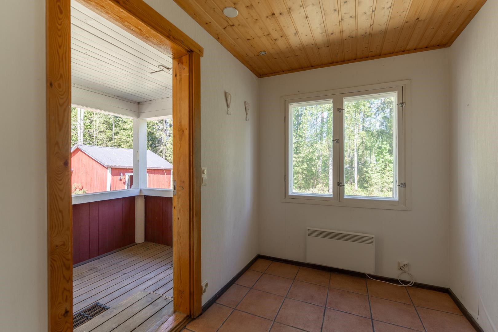 Tambur / Eteinen