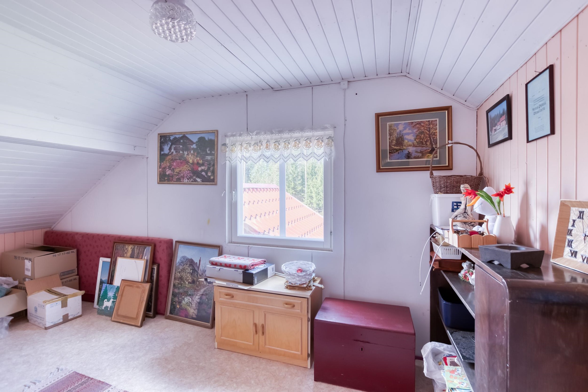 yläkerran huone