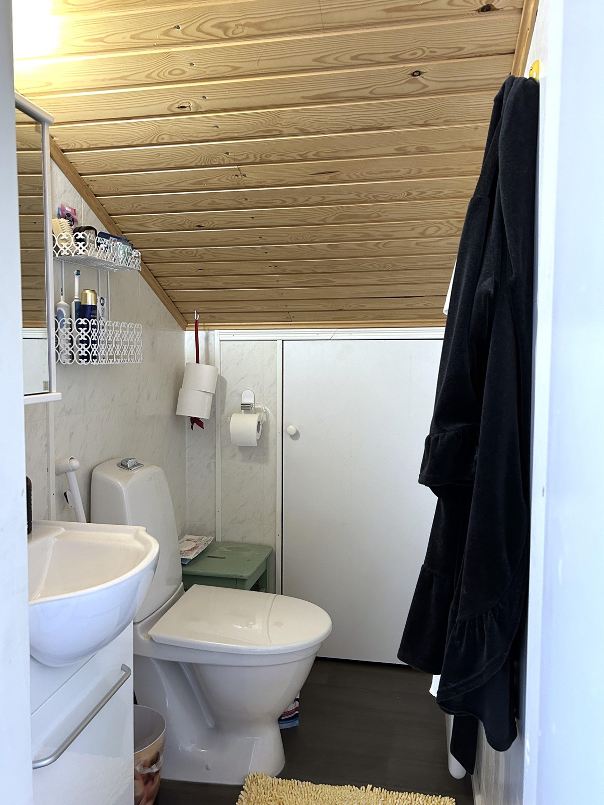 Yläkerran wc