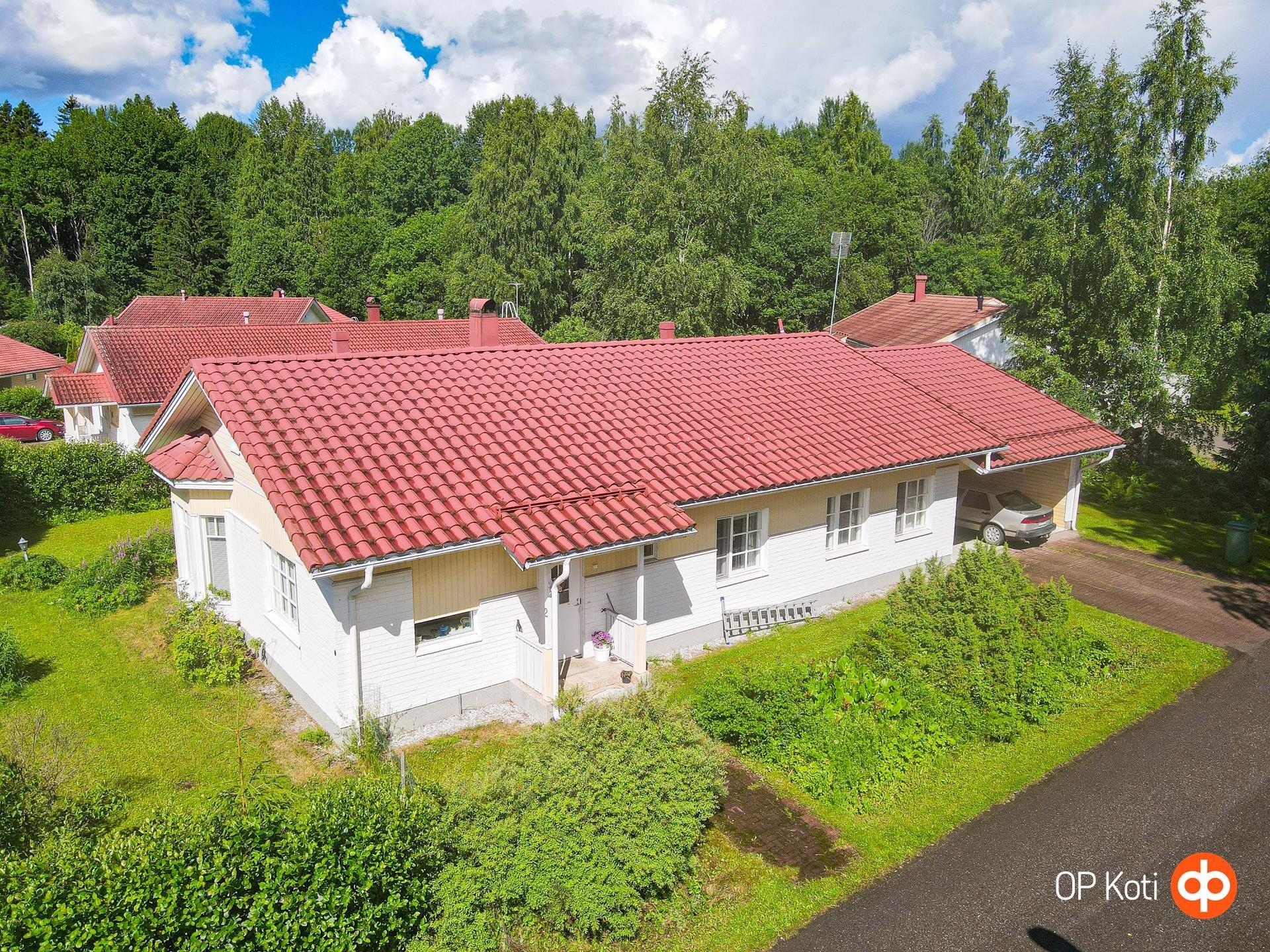 apartment, 4mh, keittiö. olohuone, kirjasto, kodinhoito, kph, sauna, 2 x wc, 146 m², Puurtila
