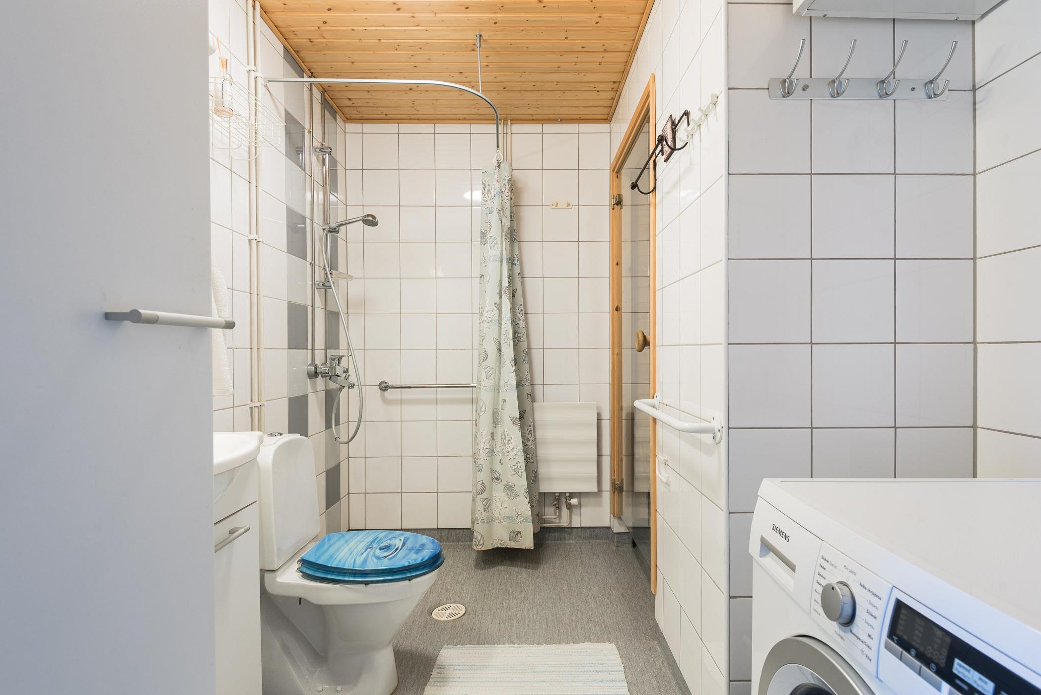 kylpyhuone ja sauna