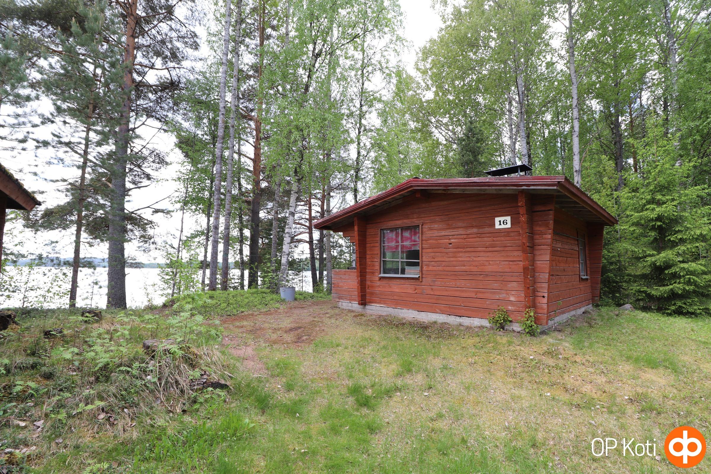 Julkisivu