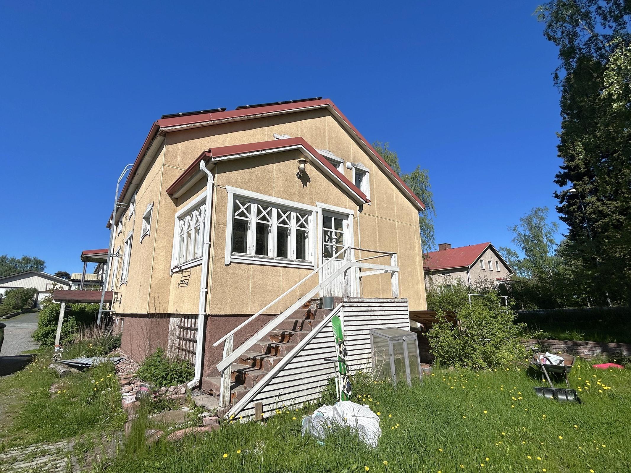 Sisäänkäynti
