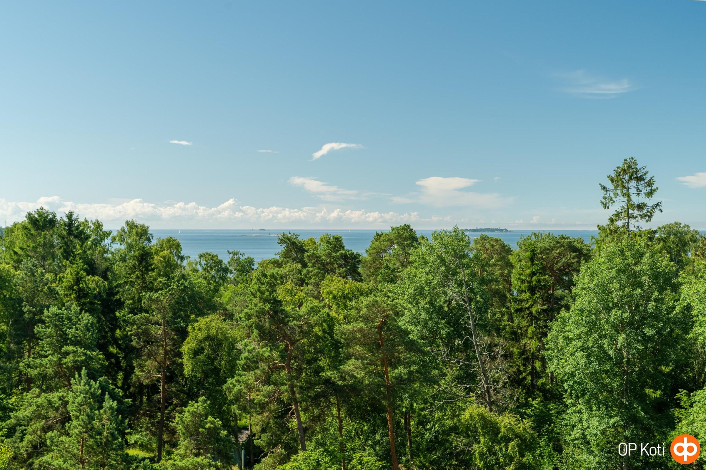 Parvekenäkymä etelään