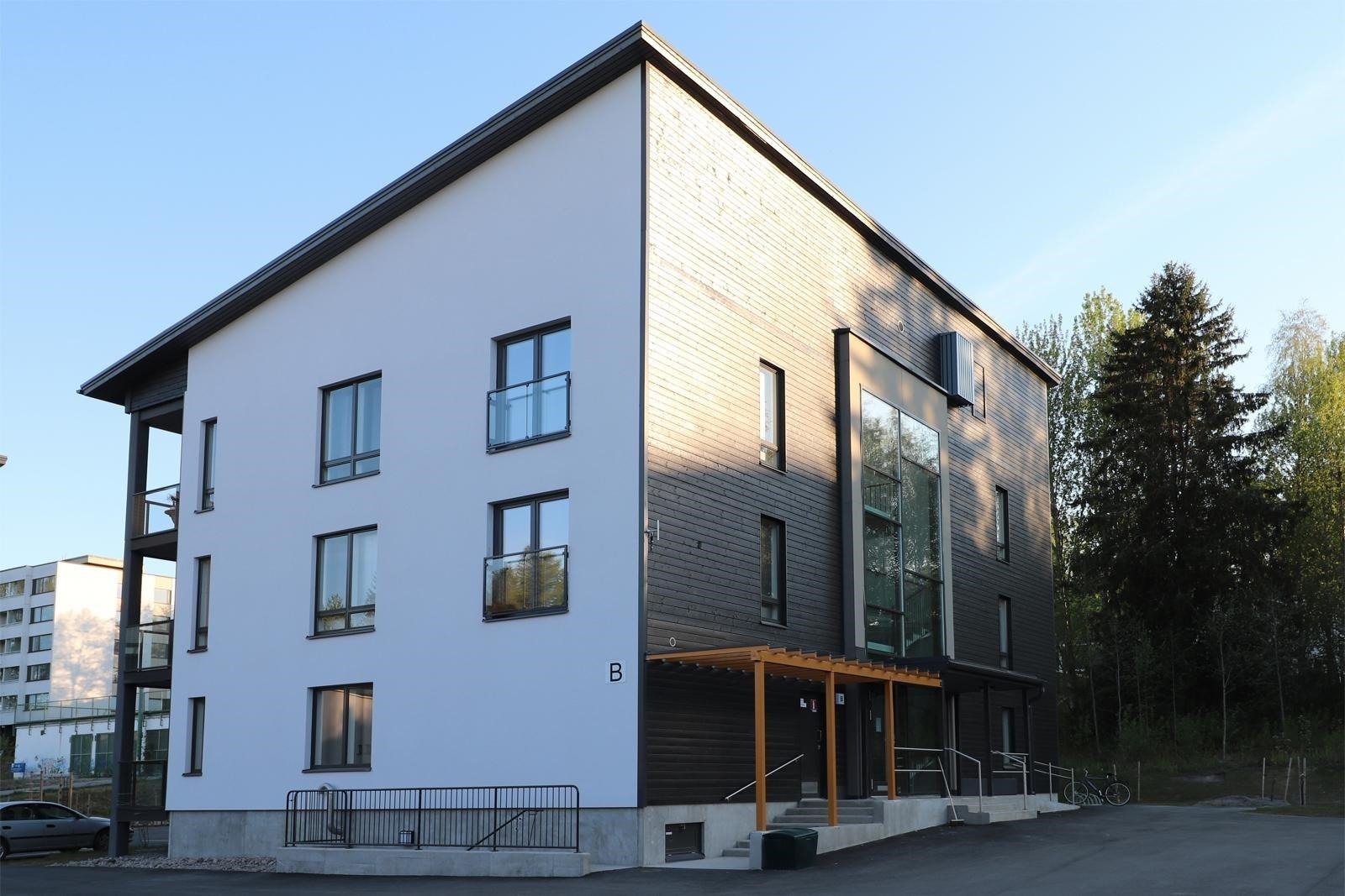 Julkisivu