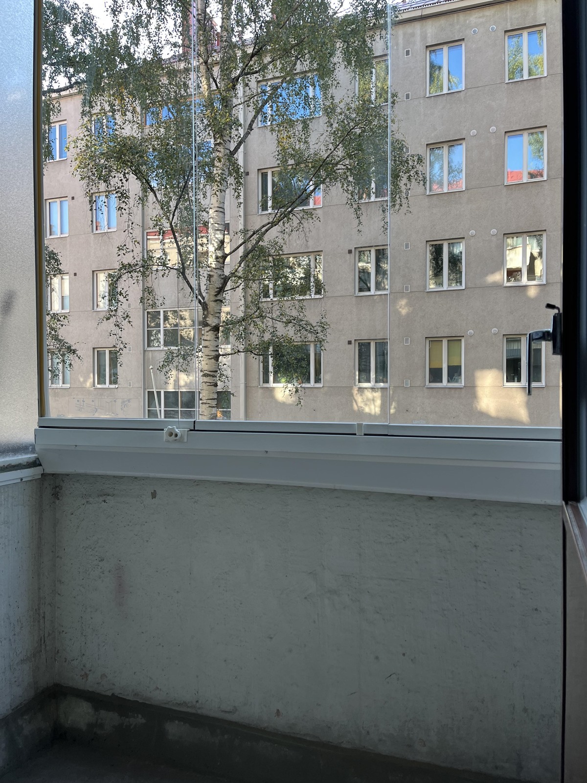 Parveke Keskustien suuntaan