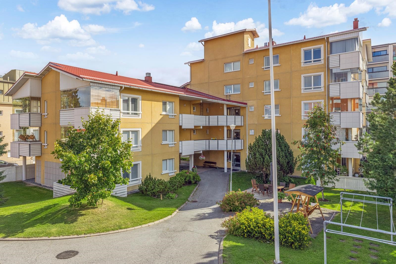 Taloyhtiön asukkaan on oltava 55-vuotta täyttänyt