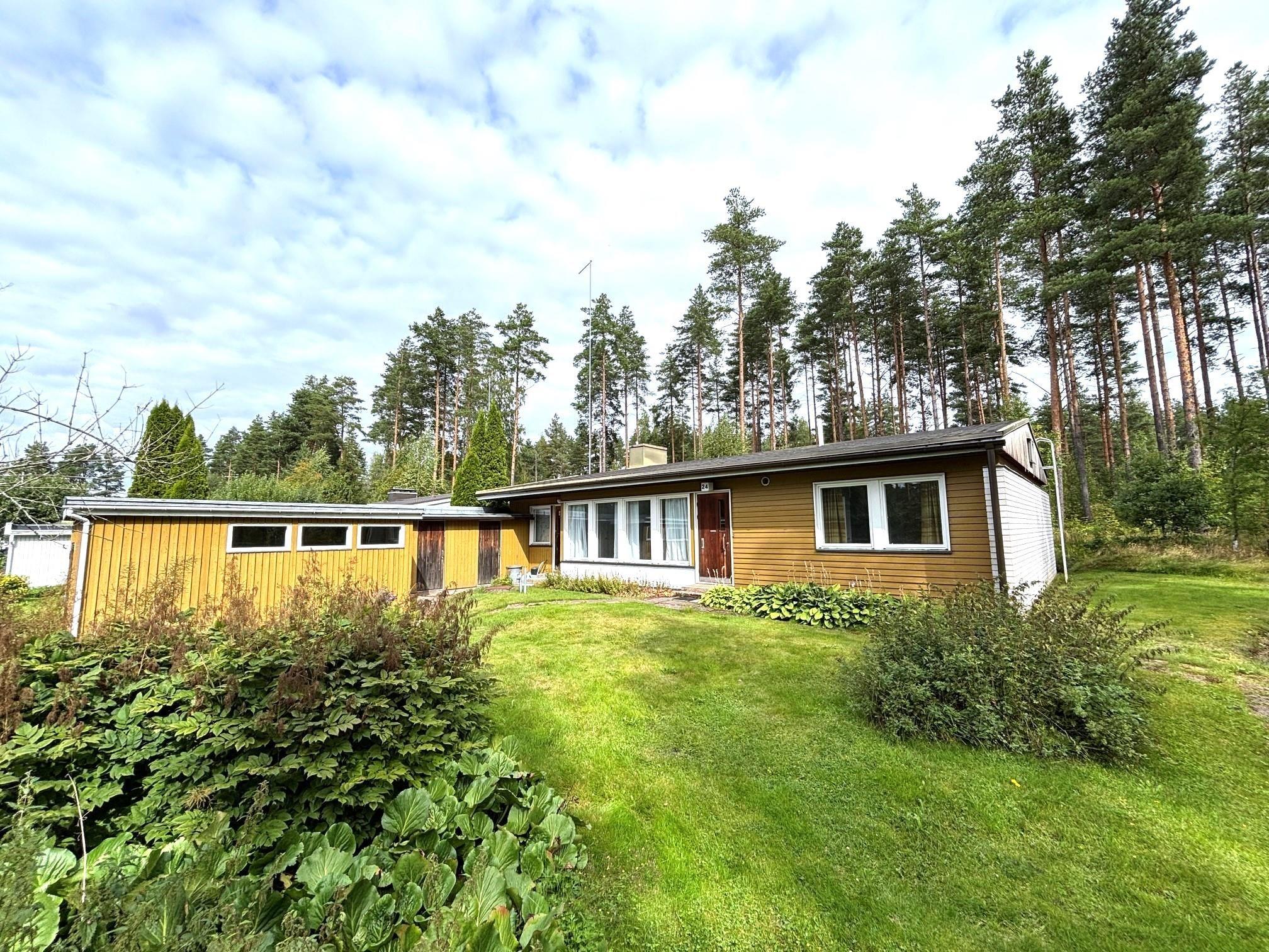 julkisivu