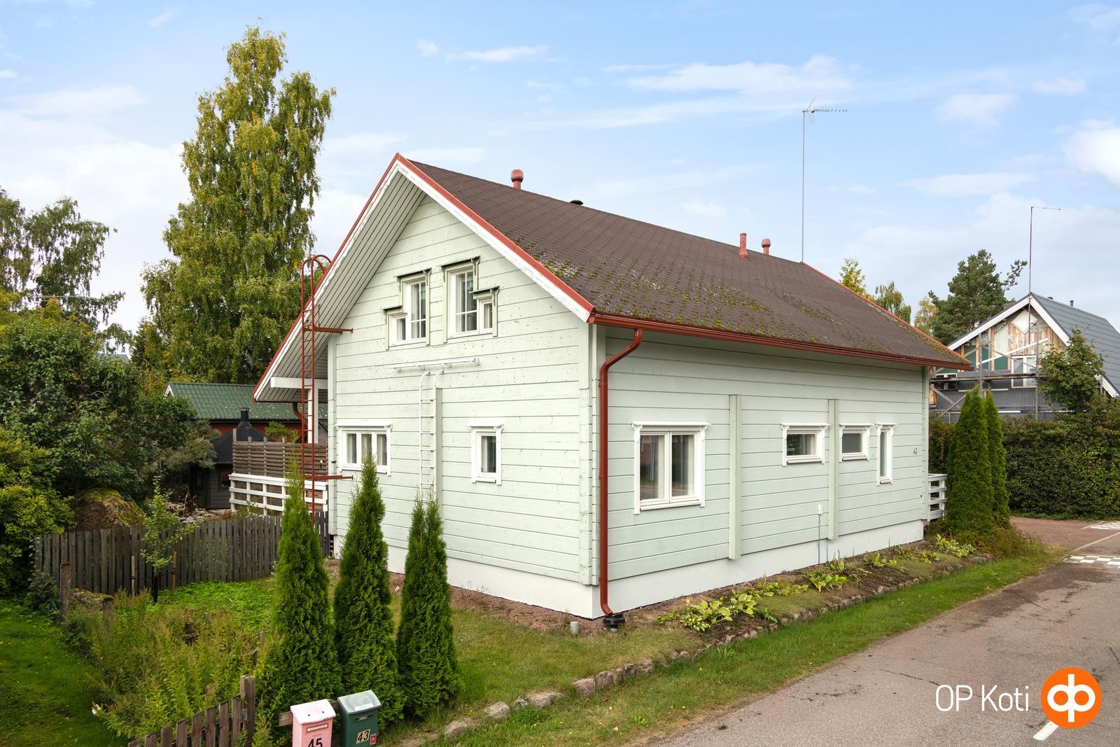 julkisivu