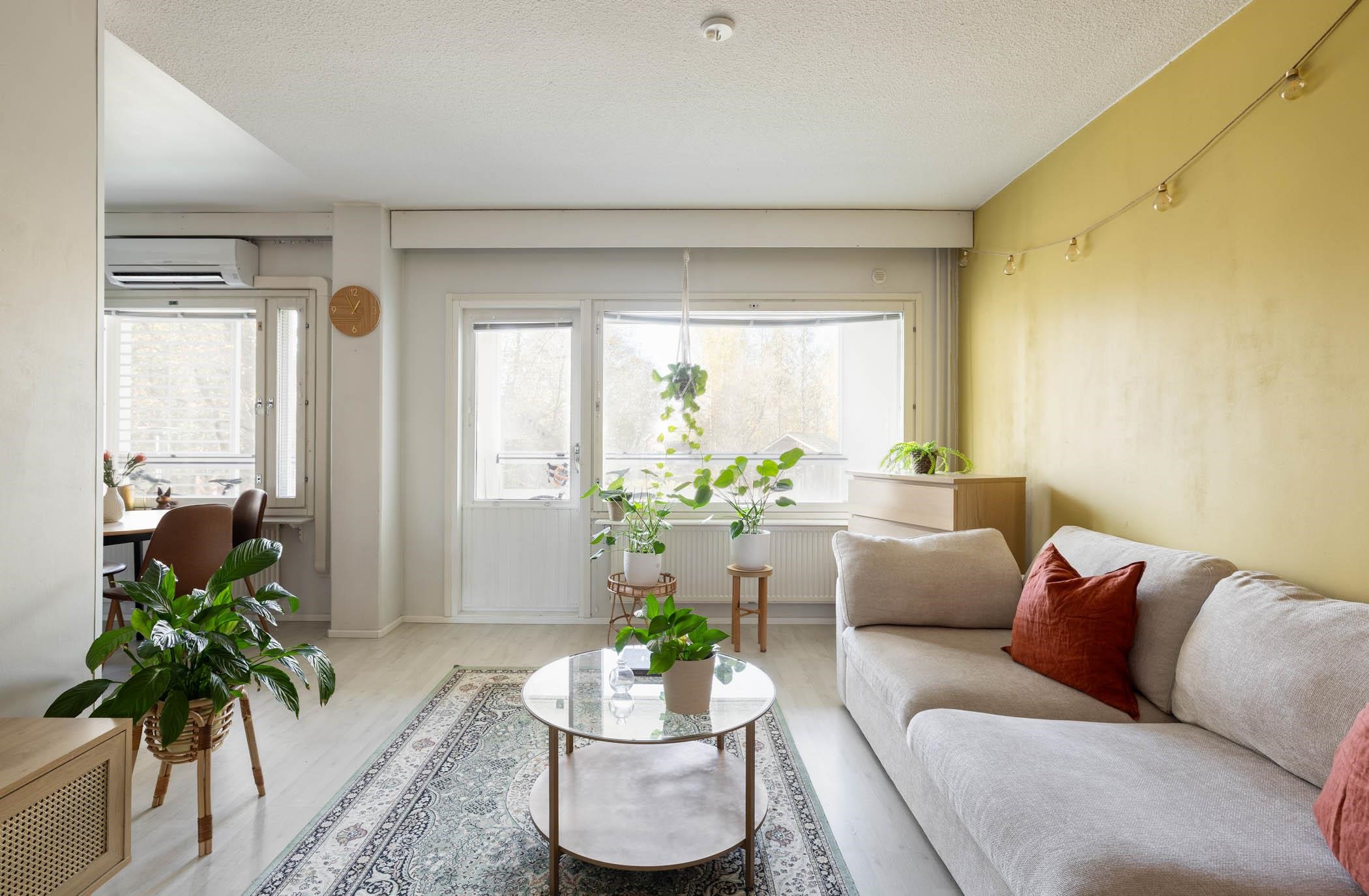2-soban stan, 72 m²