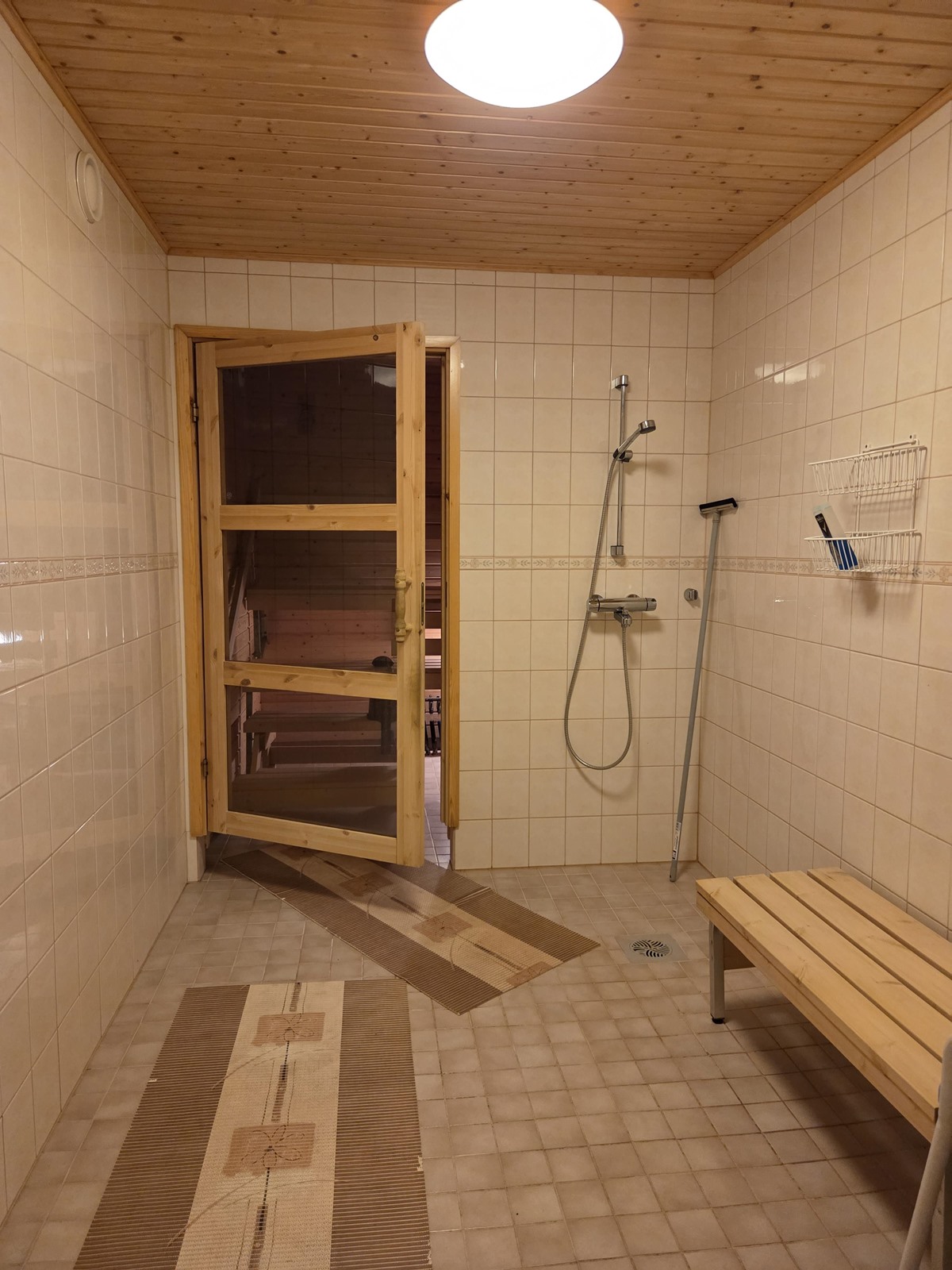yleisiä tiloja