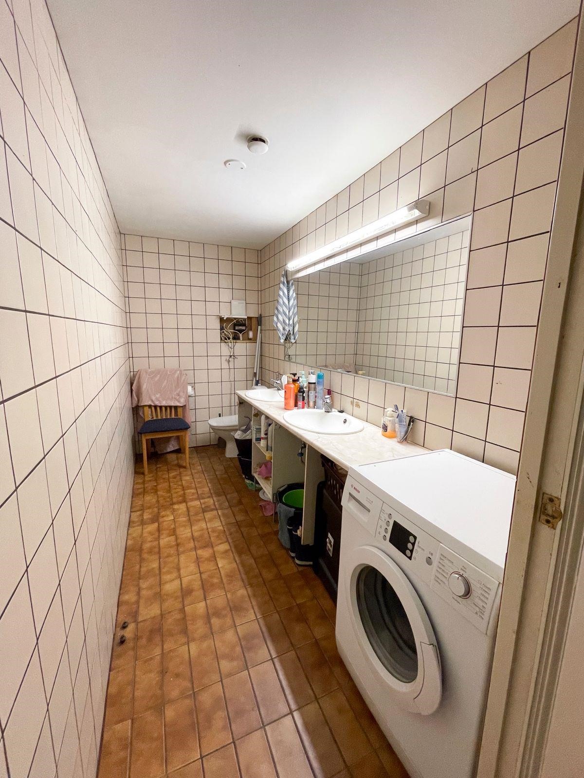Huoneisto B, erillinen wc